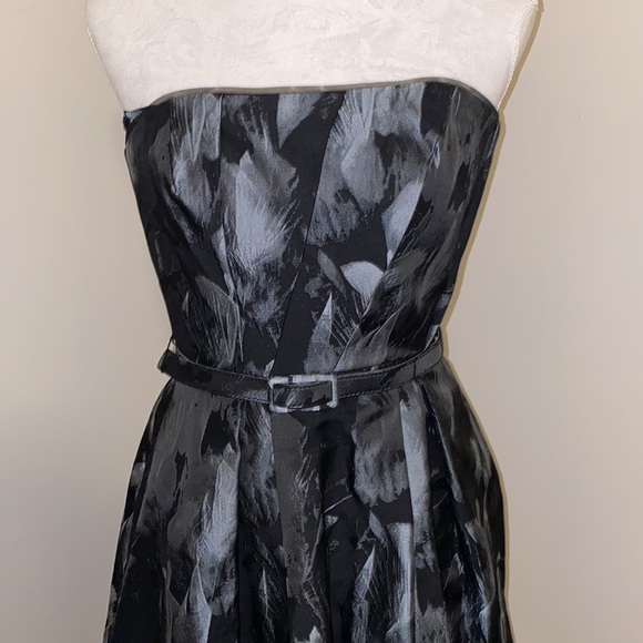 Whit House Black Market** Jacquard Cocktail/Party Dress** Size 0 - Picture 2 of 6